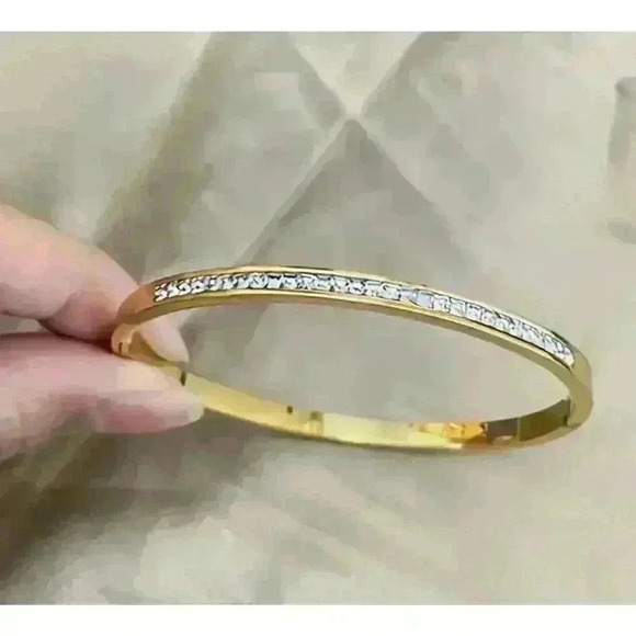 Golden Inlaid Zircon Rhinestones Bangle - Picture 5 of 8